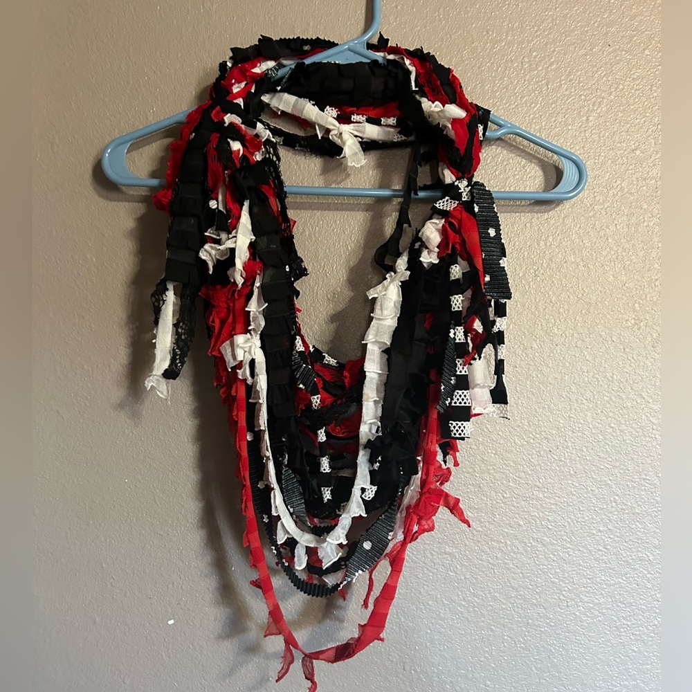 Scrappy scarf